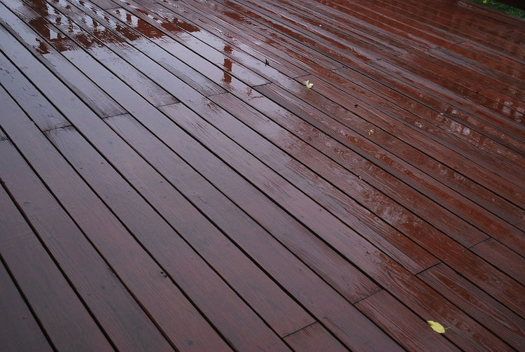 Why Elastomeric Paint Is the Preferred Choice for Wood Deck O